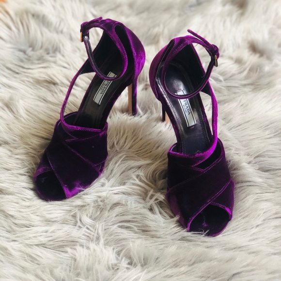PRADA Purple velvet criss cross ankle strap sandal - Picture 2 of 8